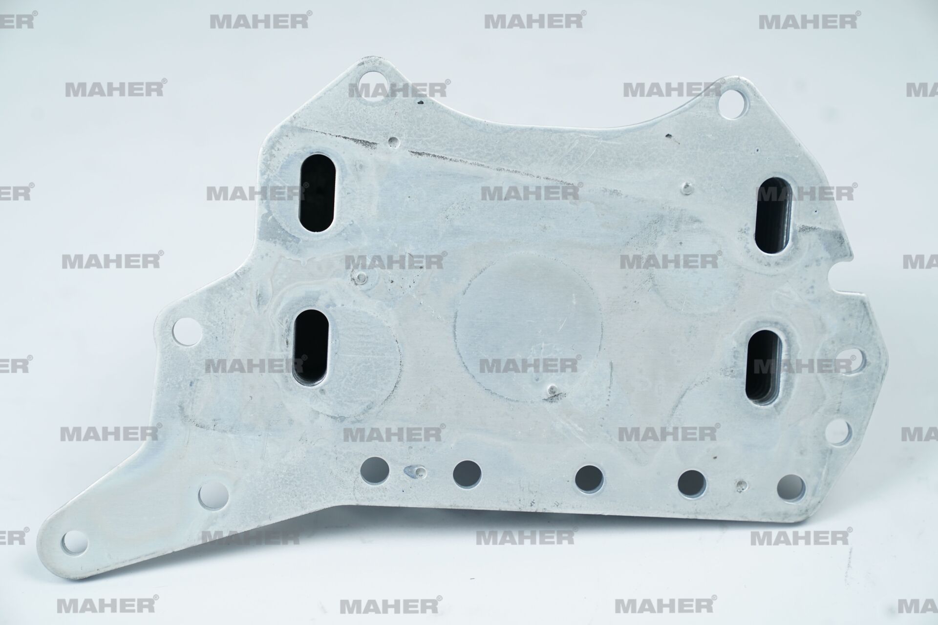152085948R İntercooler / Yağ Radyatörü MAHER | Renault Fluence / Renault Megane 2 / Renault Megane 3